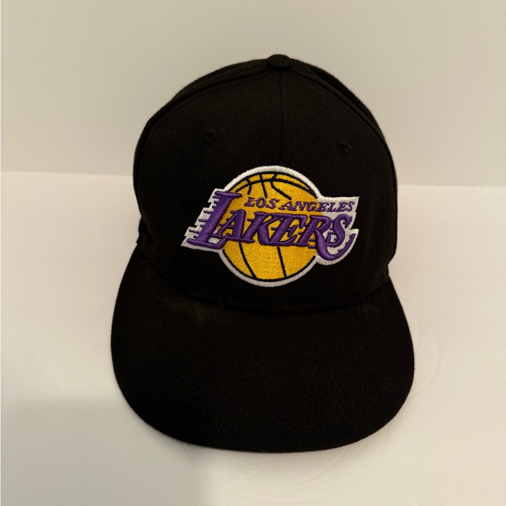 New Era 9Fifty Los Angeles Lakers NBA Basketball Snap Back Hat - Black